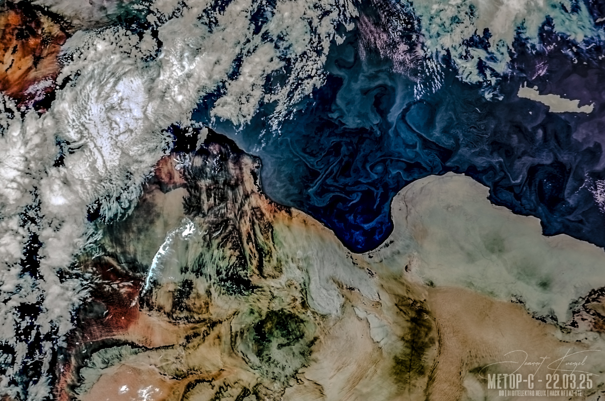 3.25 NOAA19 avhrr 3 AVHRR 3b45 IR False Color d2